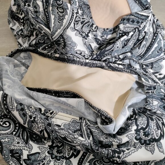 Lands End‎ One Piece Paisley Black White Swimsuit 16 Wireless - Picture 5 of 6